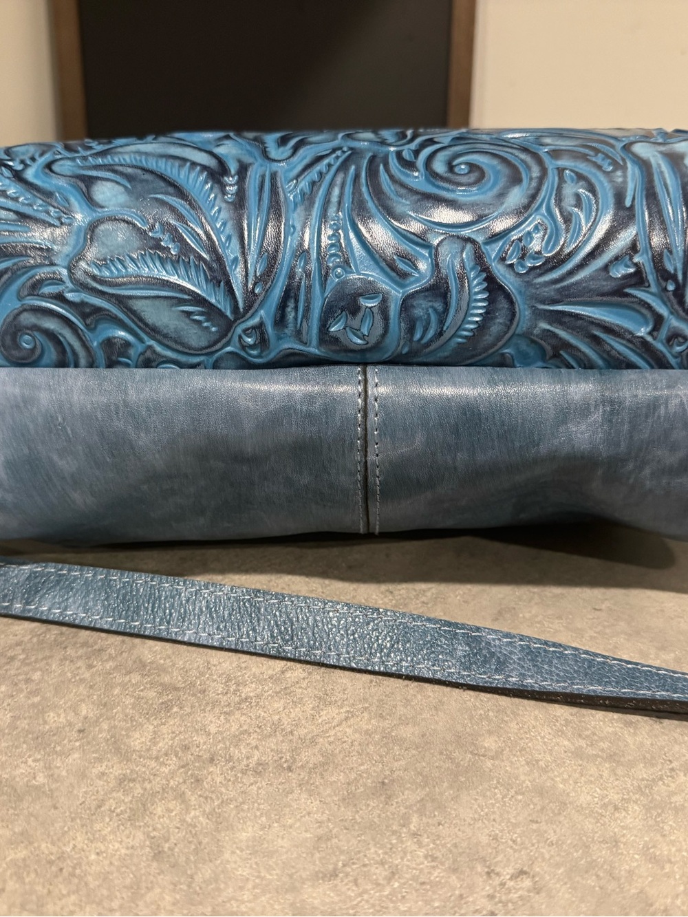 Patricia Nash Analia Tooled Leather Crossbody Tote in Safflower Blue! GUC! - Picture 4 of 12